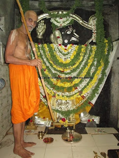 Sri Vishwagurupriya Tirtharu